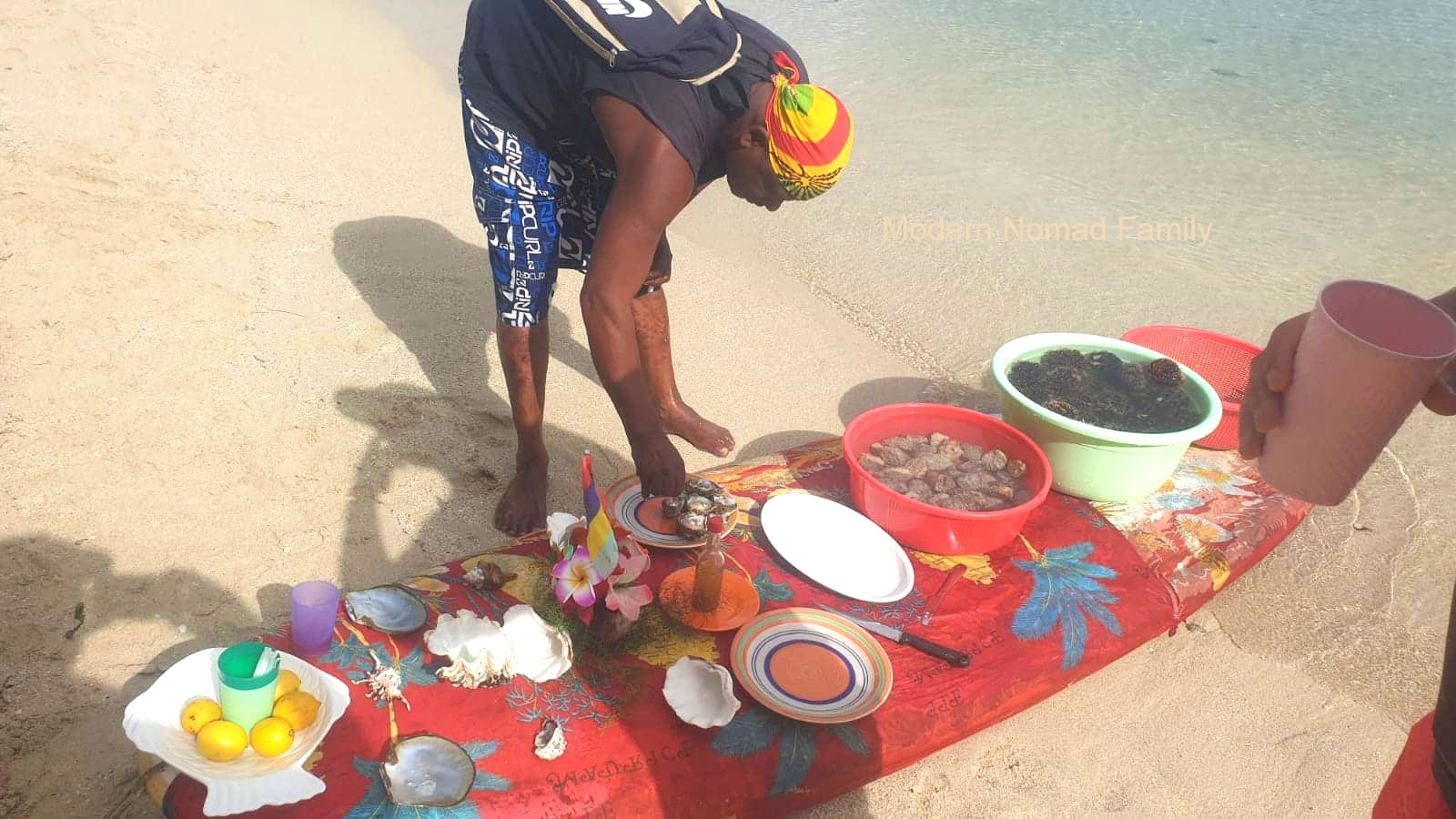 Buffet of fresh seafood on Ile Aux Cerfs trip